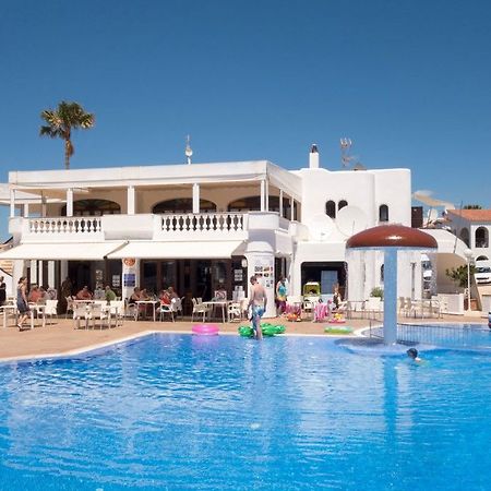 Apartamentos Son Bou Playa Gold Bagian luar foto