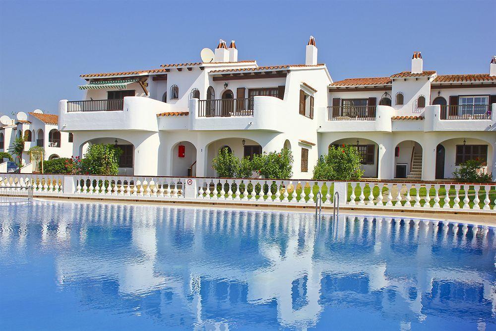 Apartamentos Son Bou Playa Gold Bagian luar foto