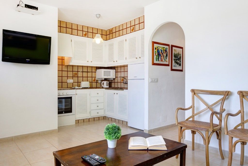 Apartamentos Son Bou Playa Gold Bagian luar foto